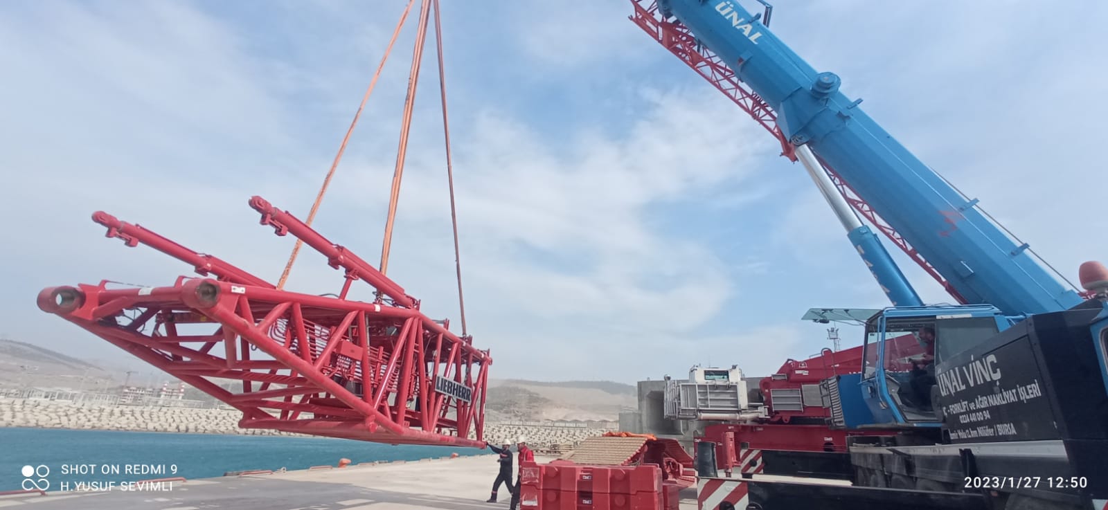 TELESCOPIC CRANES